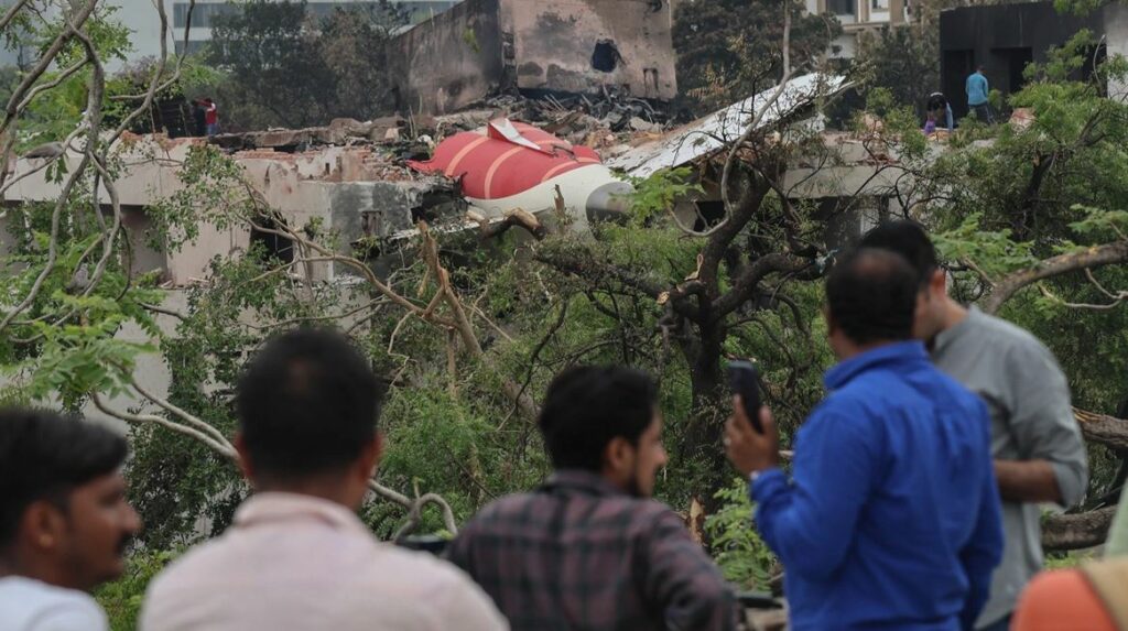 Tragjedia e “Air India”, dëmtimi i sediljes së pilotit shkaktoi rrëzimin e avionit