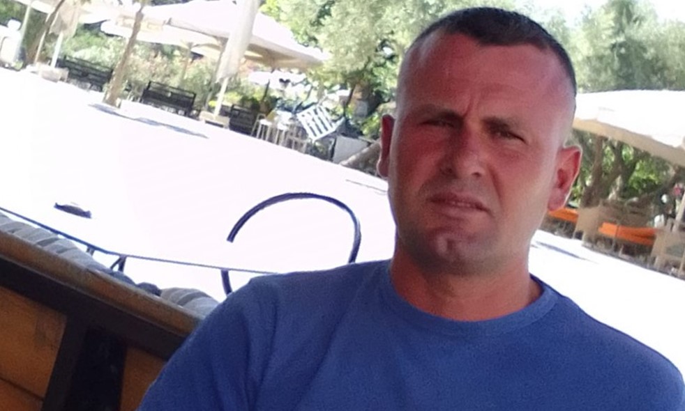 U fut në lumë për të shpëtuar fëmijët nga mbytja, Greqia i jep nënshtetësinë shqitarit Ledian Goga