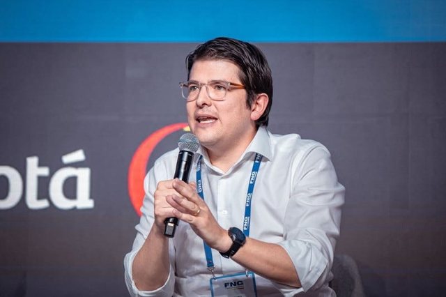 U qëllua në kokë/Kandidati për president në Kolumbi në gjendje kritike për jetën