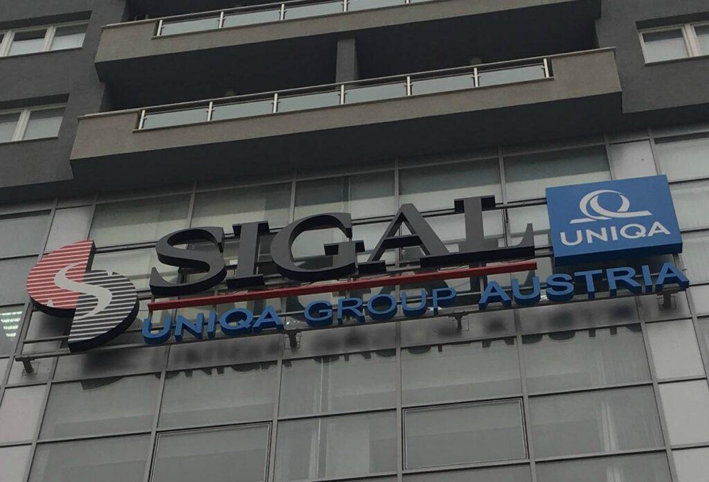 UNIQA largohet zyrtarisht nga Shqipëria, finalizohet shitja te kompania e Avni Ponarit