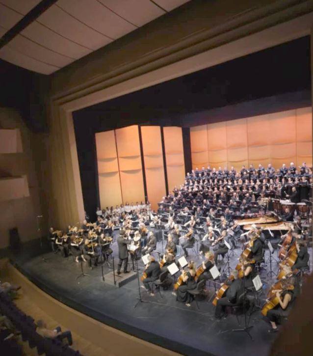 Vepra “Carmina Burana” më shumë se 200 artistë në skenë, artistëve të TKOB iu bashkohet dhe Kori i Operës së Kosovës