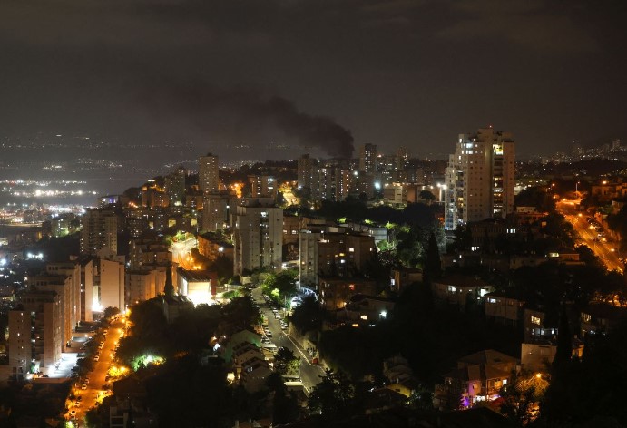 VIDEO/ Irani pas goditjeve izraelite: Sulm i qëllimshëm ndaj ministrisë së Jashtme!