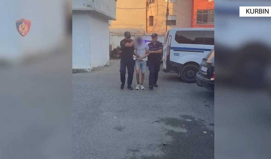 VIDEO/ Kapet ‘skifteri’ në Laç, 26-vjeçari arrestohet teksa tentonte të shiste sendet e vjedhura në një qytet tjetër