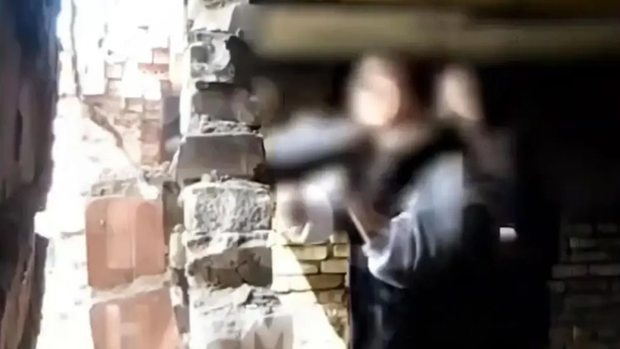 VIDEO/ Po shembnin murin në shtëpinë e braktisur, dy vajza të mitura shtypen nga çatia, humbin jetën