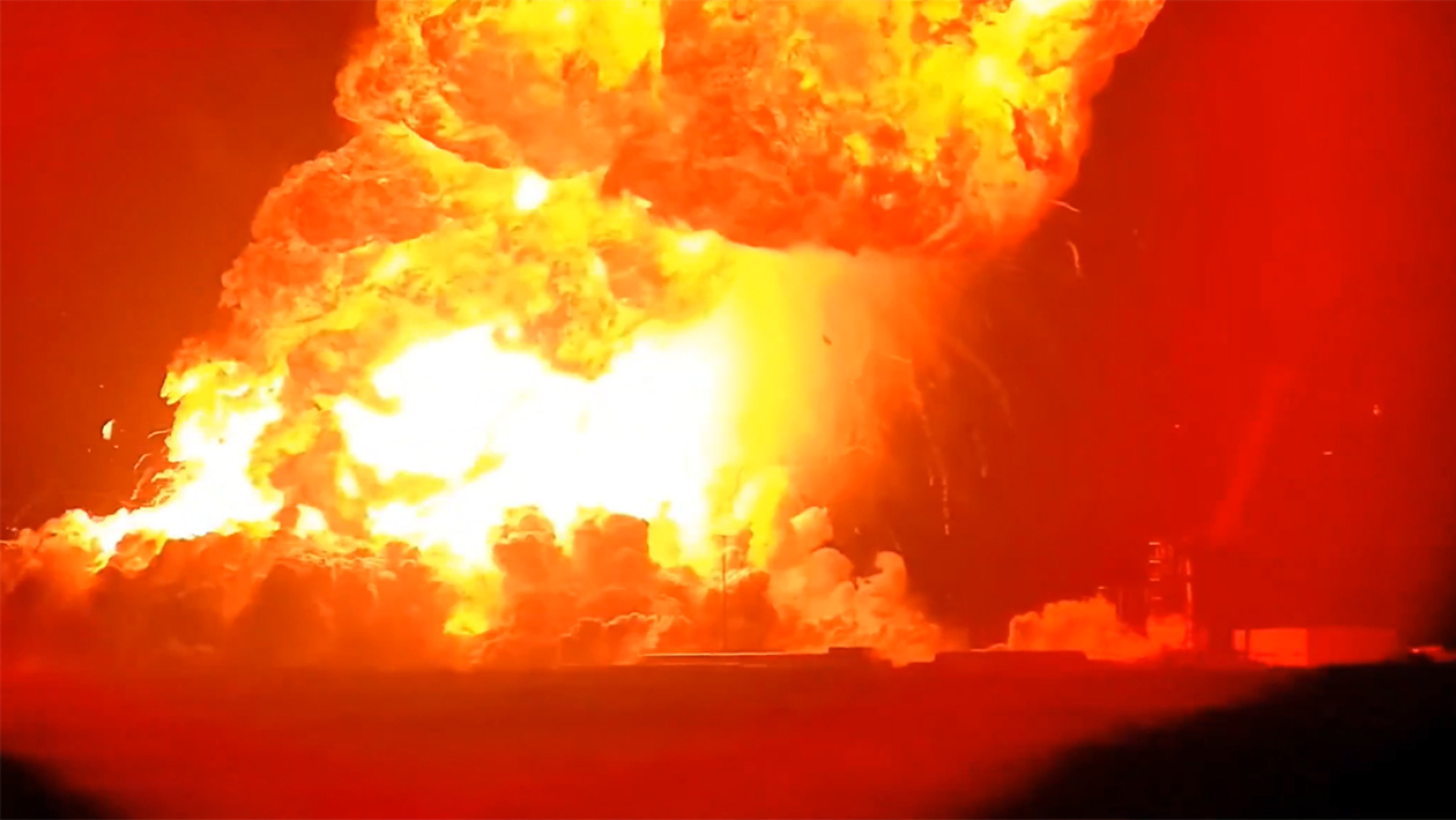 VIDEO/ Shpërthen gjatë provës anija kozmike e Elon Musk