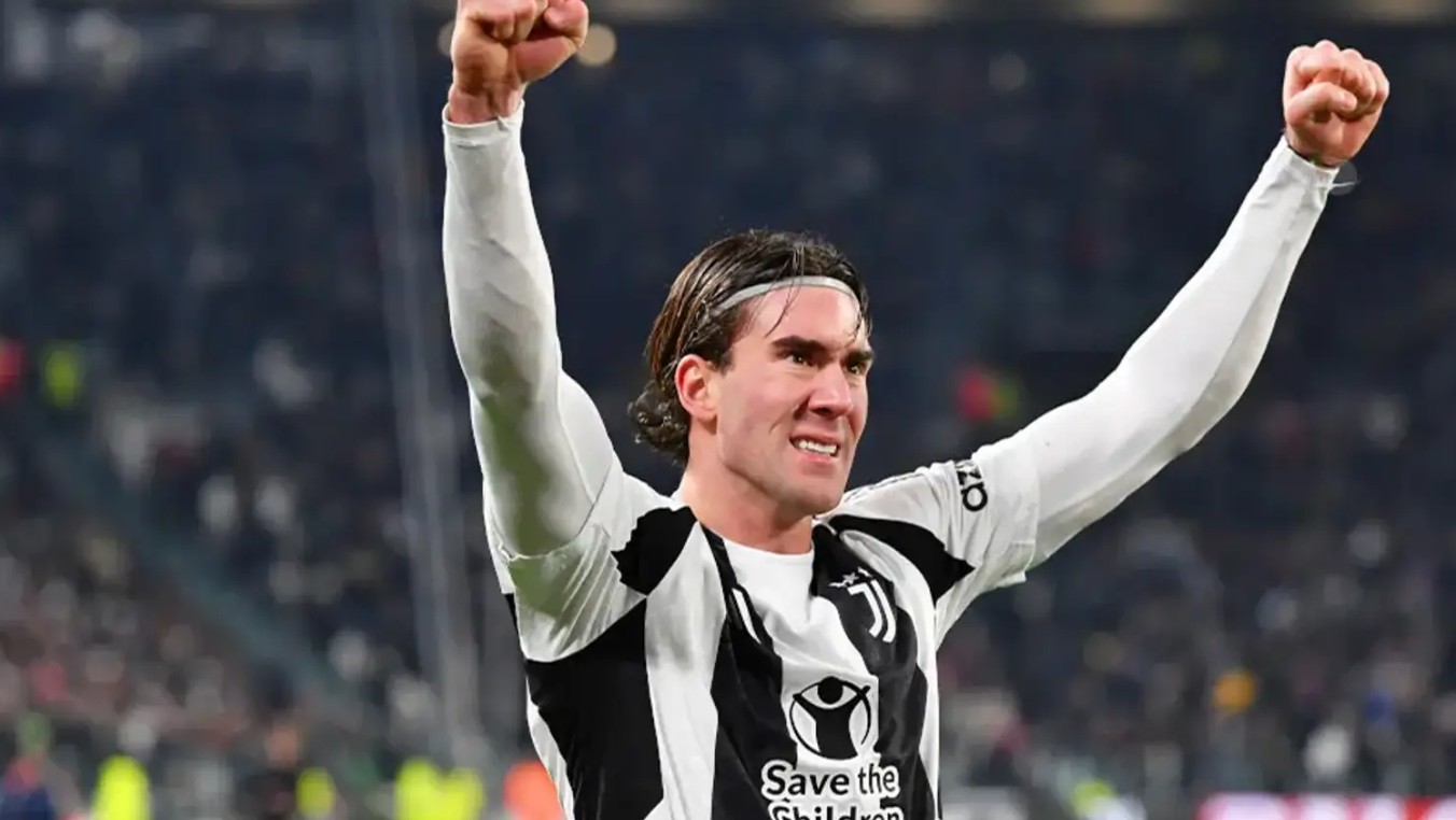 Vlahovic drejt largimit, Juventus e zëvendëson serbin me sulmuesin e njohur