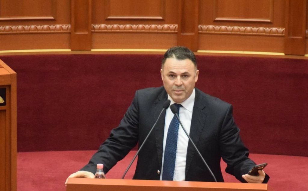 “Votat u tjetërsuan!”/ Dogjani sqaron konfliktin me Ilir Rusmalin gjatë rinumërimit