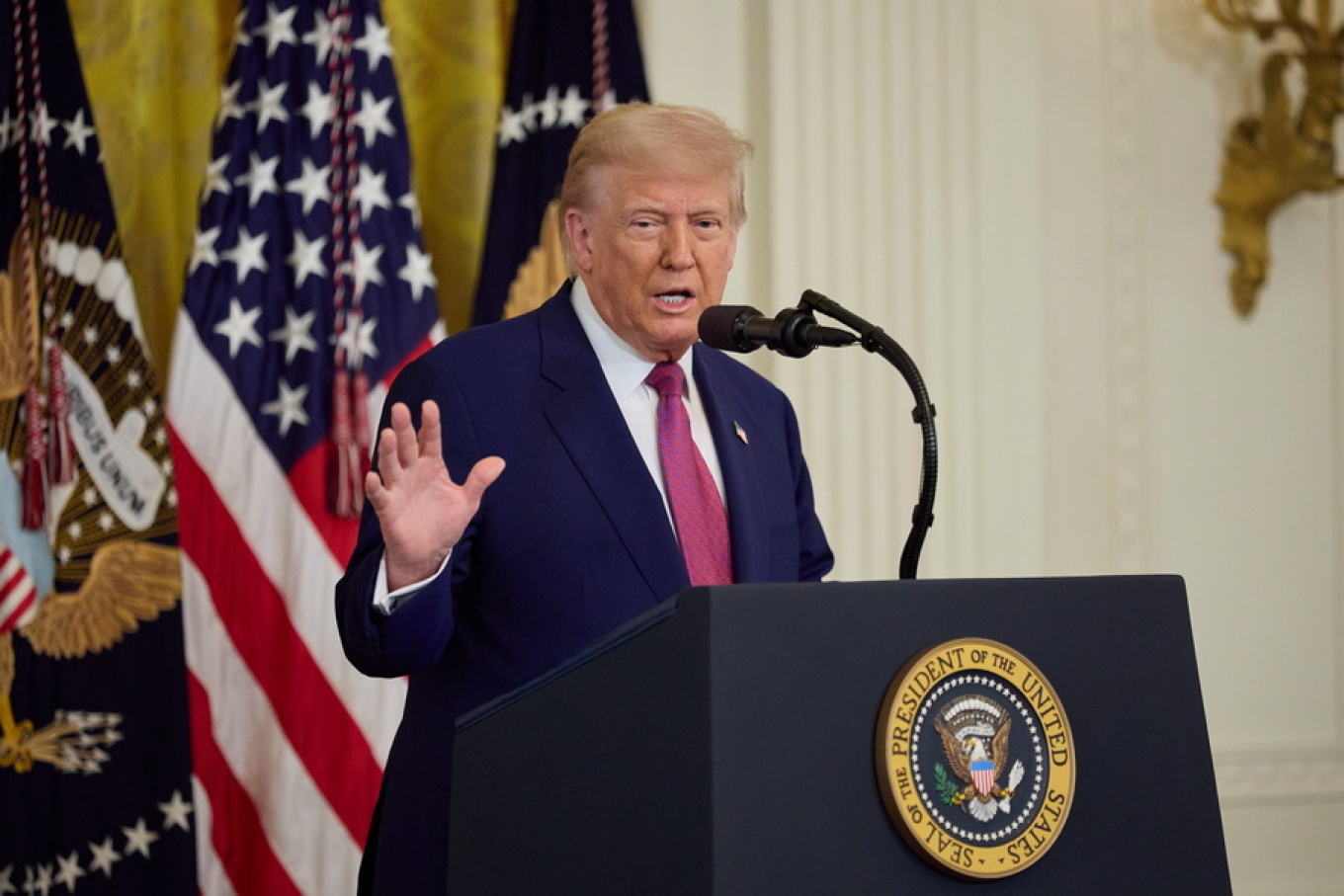 “Wall Street Journal se ka idenë se çfarë mendoj”, Trump mohon planet për sulm ndaj Iranit