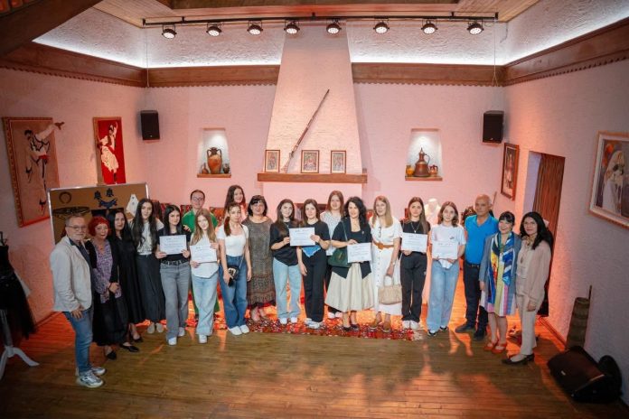 Xhubleta frymëzon të rinjtë e shkollave profesionale