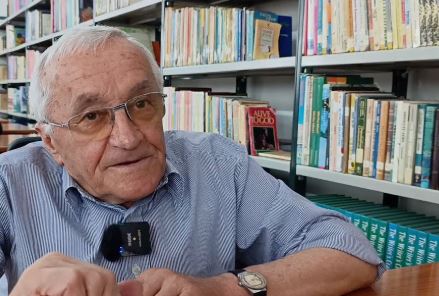 65 vite bashkë me fjalën e shkruar, Petrit Hidri, zemra e bibliotekës së Elbasanit