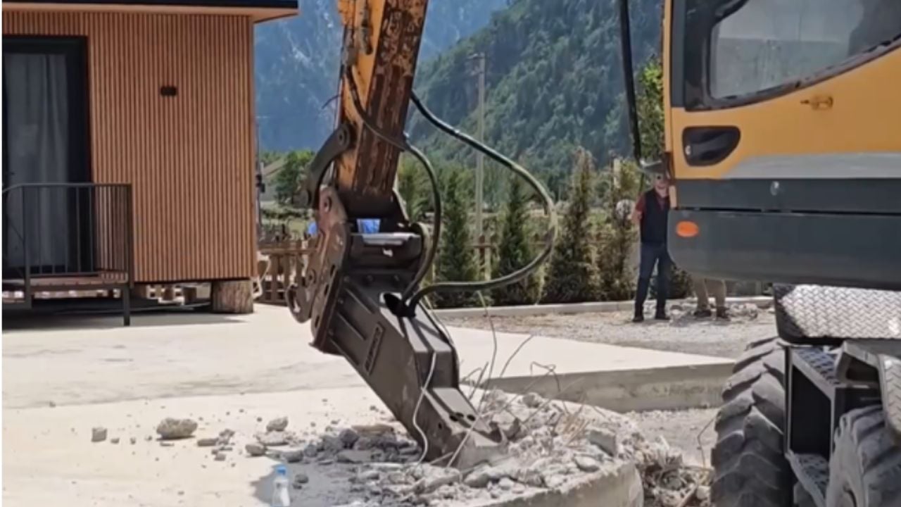 Aksioni për prishjen e ndërtimeve pa leje/ Përplasje mes banorëve dhe policëve në Theth