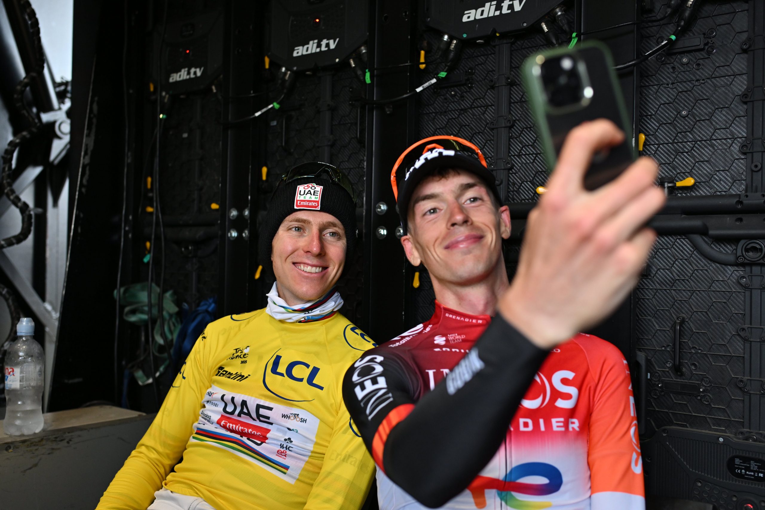 Arensman fitues i etapës së sotme, Pogaçar rrit diferencën, largohet Evenepoel