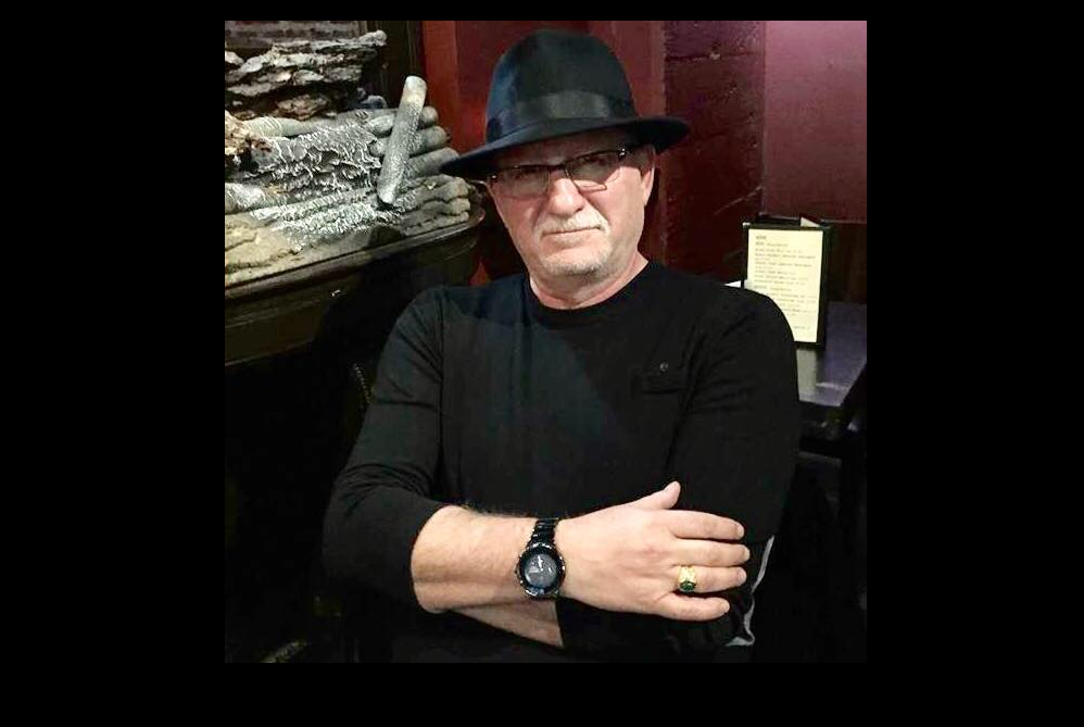 Artan Gjyzel Hasani: Amore mio I love you shumë