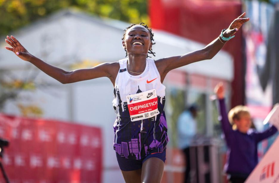 Atletika njolloset përsëri, rekordmenia botërore e maratonës pezullohet për doping