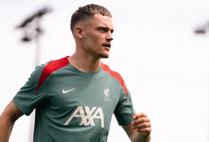 Babai i Wirtz zbulon prapaskenat: Bayern insistoi për të, por zgjodhi Liverpoolin