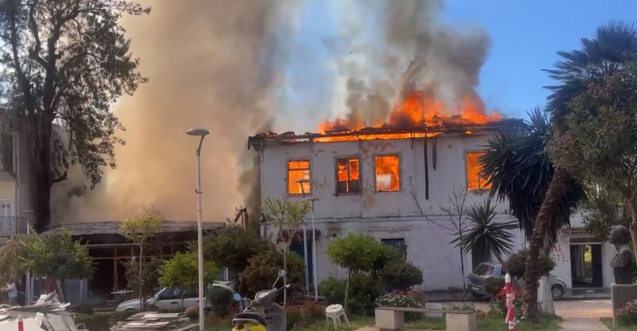 Bar Lulishte Butrinti në Sarandë një tjetër alarm për një godinë me histori të rrallë – VIDEO