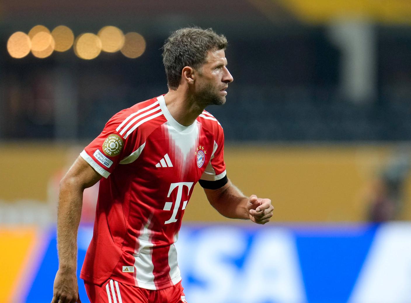 Befasia te Bayern: Müller “detyrohet” të rinovojë kur askush nuk e pret