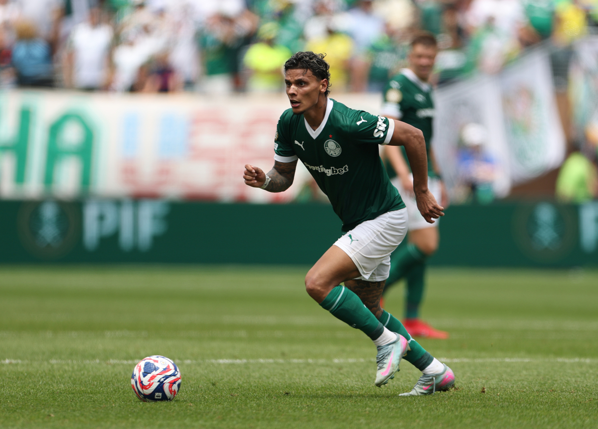 Benfica mposht konkurrencën e madhe dhe sidomos Porto-n: thuajse siguron yllin e kampionatit brazilian. Detajet dhe shifrat