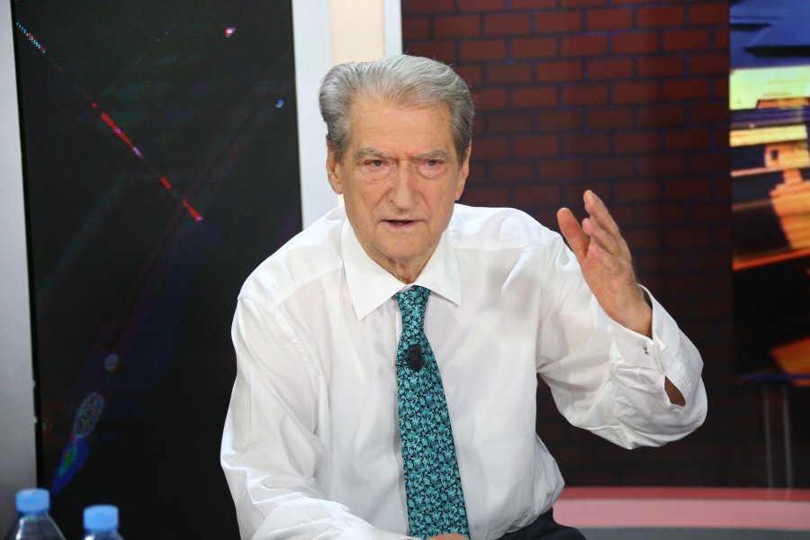 Berisha i përgjigjet Bushatit: Nëse komisionerët do u nënshtroheshin ministrave, nuk do ua falja, por me krimin e organizuar të ikën koka