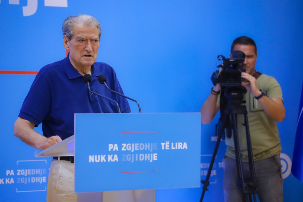 Berisha zbulon telefonatën e sotme me Këlliçin për drejtësinë: Belind ku je?