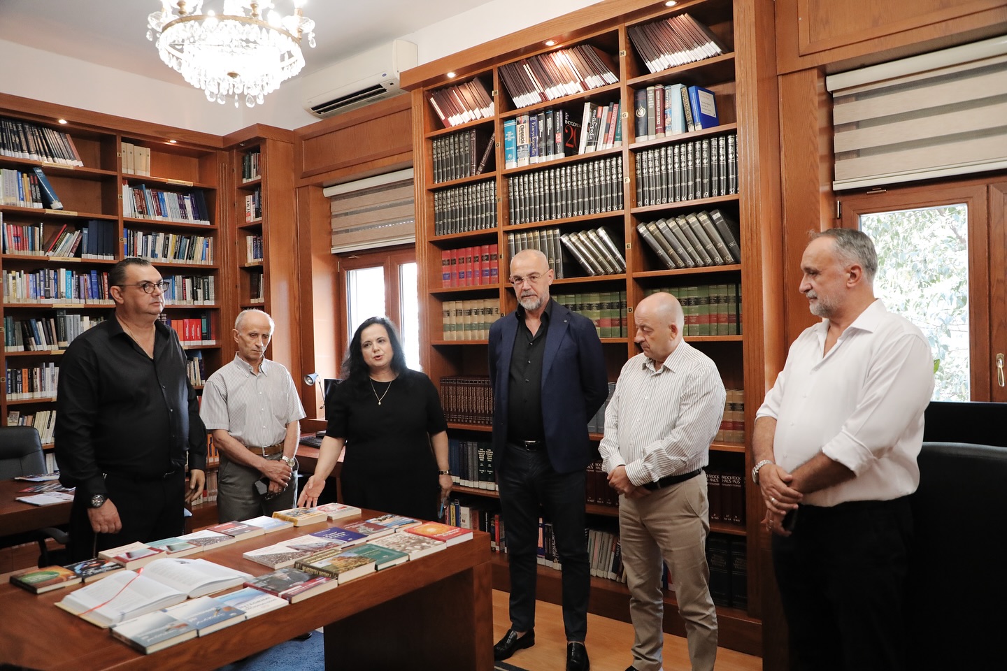 Biblioteka e Kuvendit pasurohet me fondin intelektual të Prof. Dr. Servet Pëllumbit