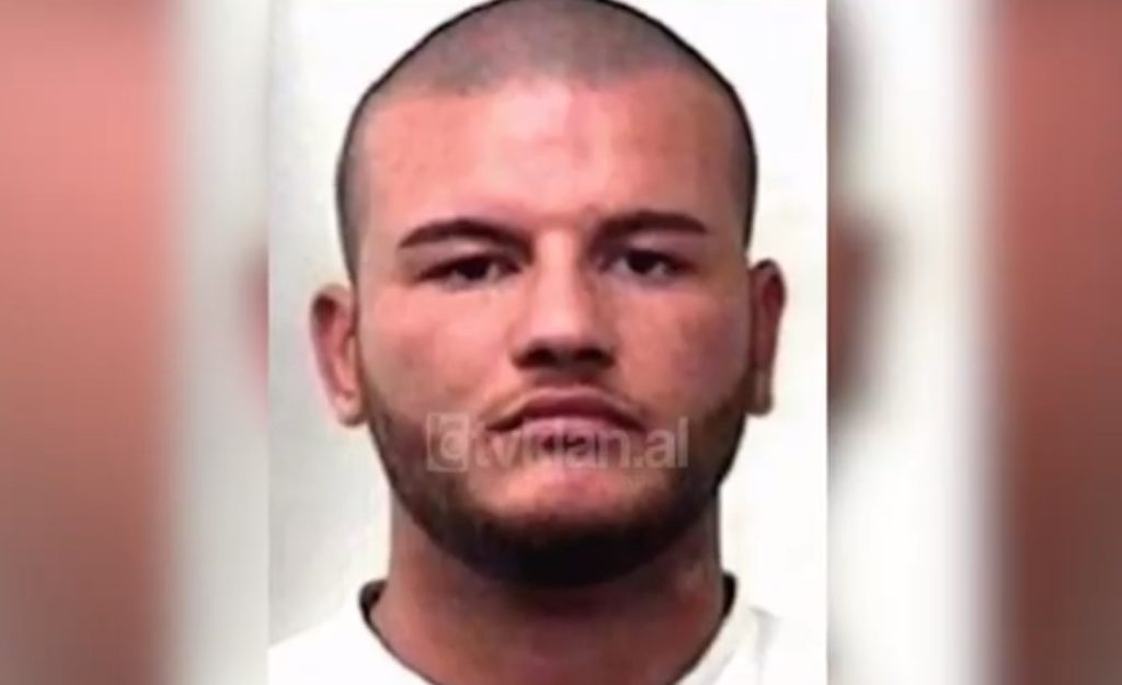 Bombë në banesën e Elvis Demçes, kush po e kërcënon “Mbretin” e mafias shqiptare?