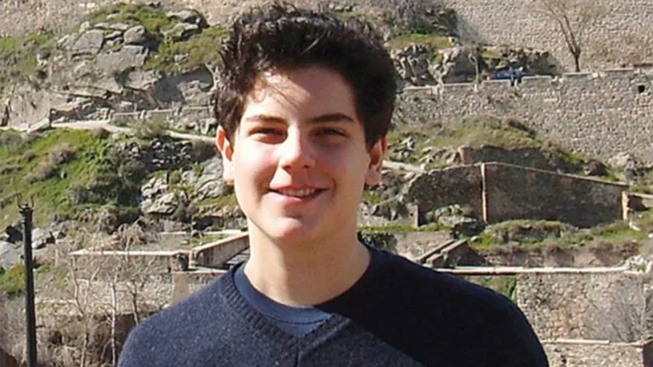 Carlo Acutis, Shenjtori më i ri i Kishës dhe Dëshmitar i Besimit në epokën digjitale që pritet të kanonizohet më 7 shtator 2025