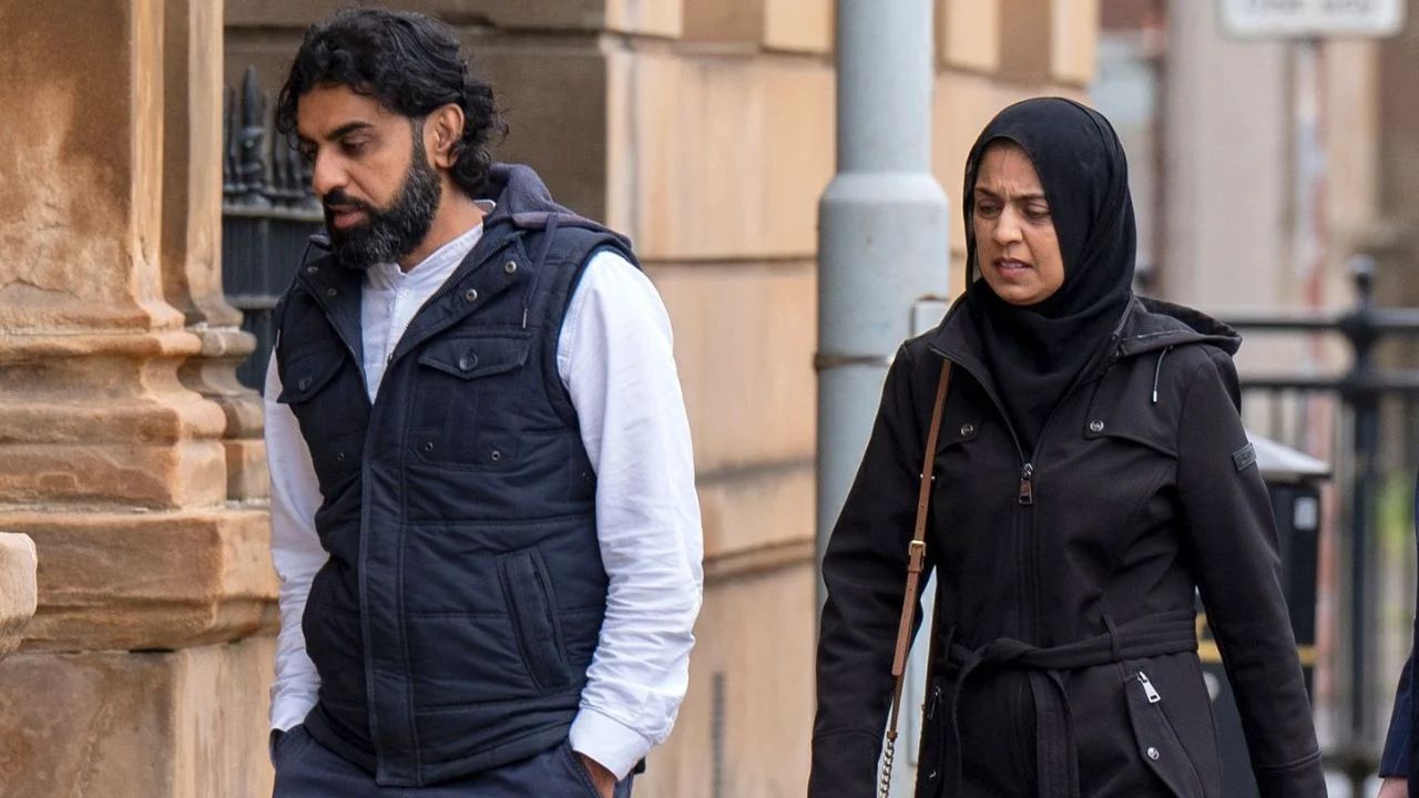 Çifti i mjekëve dënohen me burg: Shitën pajisje të vjedhura nga NHS gjatë pandemisë për gati 8 mijë paund