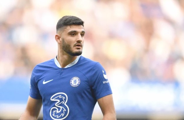 ‘Çmendet’ Chelsea, zbulohet çmimi i lartë për Brojën