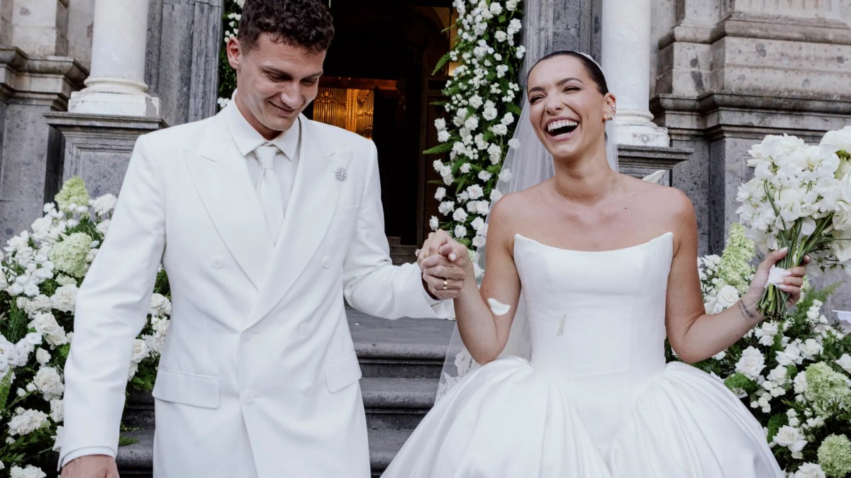 Dasmë shqiptaro-franceze: Pavard dhe Kleofina festojnë në Amalfi