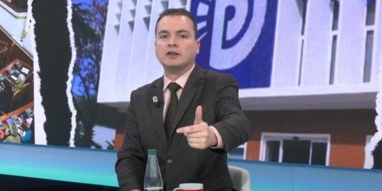 Demokratët po shkojnë drejt Edi Ramës? Analisti Vokshi reagon ashpër: Duhet të jemi me shumicën dhe me më të…