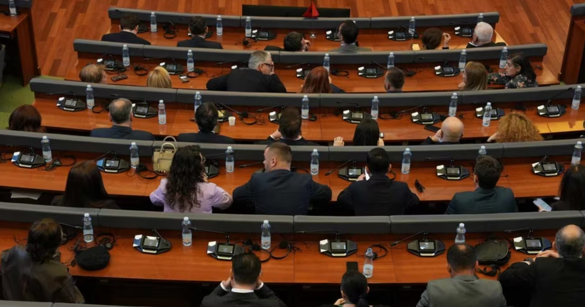 Dështon sërish konstituimi i Kuvendit, thirret seanca në orën 22:00