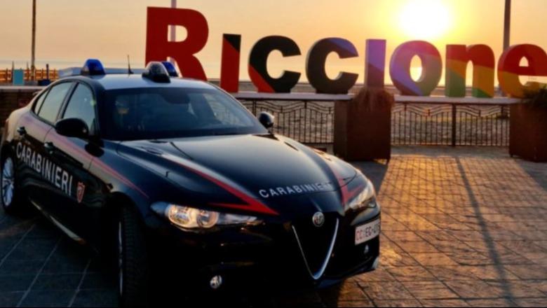 Drejtonte trafikun e kokainës nga dhoma e hotelit në Itali, shqiptarin e tradhton loja me telefon