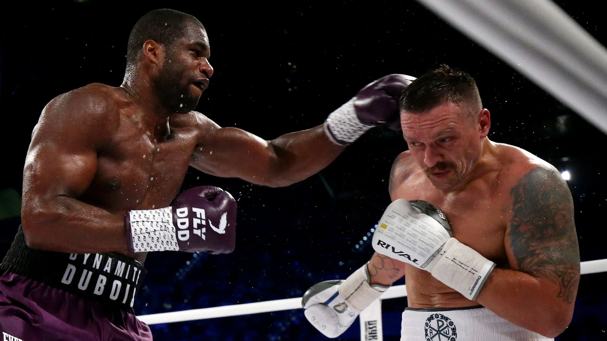 Dubois paralajmëron Usyk para revanshit: E ndjej që jam i pandalshëm, do të shkaktoj kaos e fitore me KO