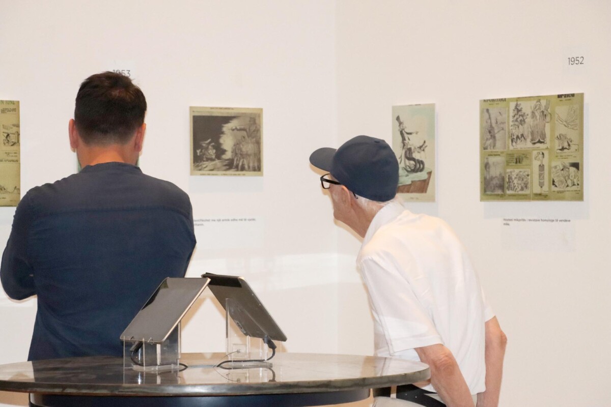 Ekspozita “Armiku i jashtëm” nga Bashkim Shehu, me karikatura të revistës “Hosteni” përgjatë viteve 1945-1990