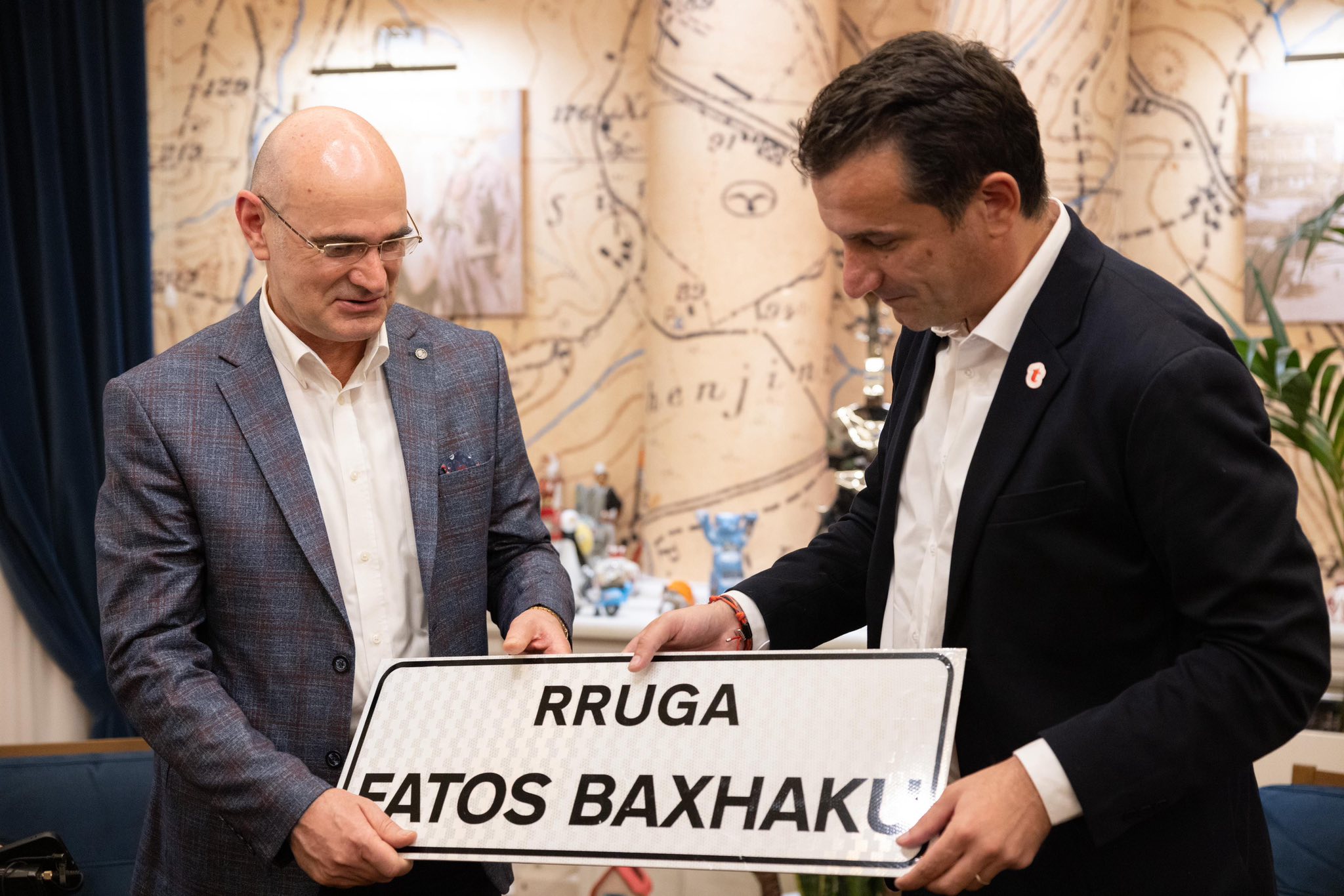 Emrat e rrugëve, Veliaj: Tirana ka ditur t’i nderojë ata që kanë dhënë shumë për qytetin