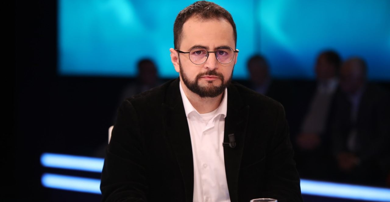 Endri Shabani: Lapaj u ankua për dajën tim, por mandatin ia kalo motrës së tij!