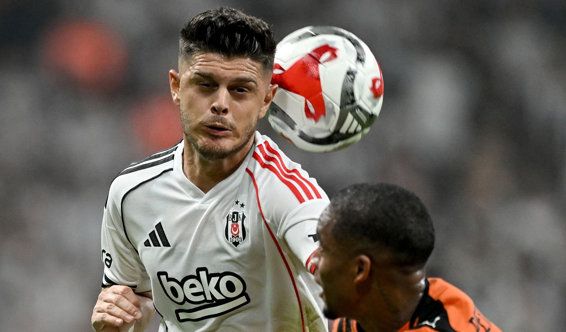 EUROPA LEAGUE | Legjenda e Turqisë i jep leksionit Besiktasit të Rashicës dhe Muçit në Stamboll. Për kualifikim duhet mrekulli (VIDEO)