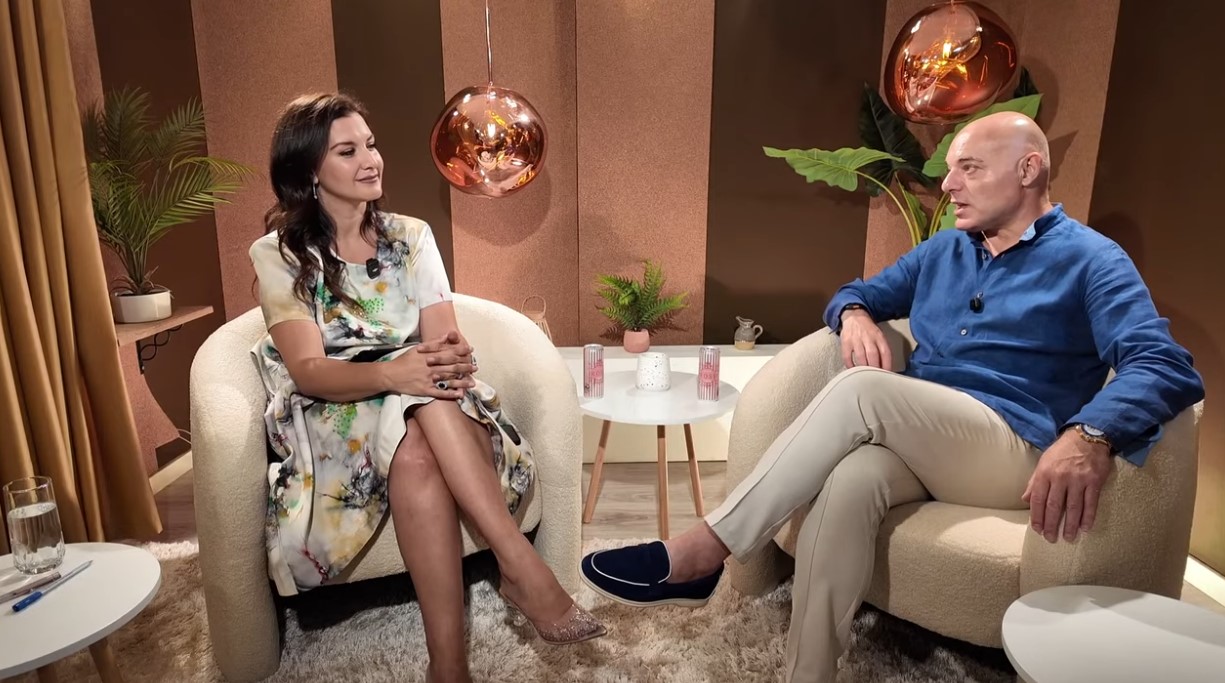 Fevziu në “Elevate”: Porosia e Mbretëreshës Geraldinë për t’u rikthyer në Shqipëri