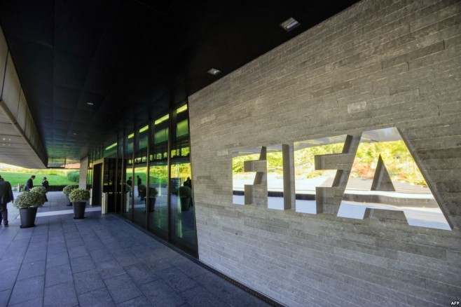 FIFA ndëshkon Serbinë, ndaj Anglisë me tifozeri të reduktuar