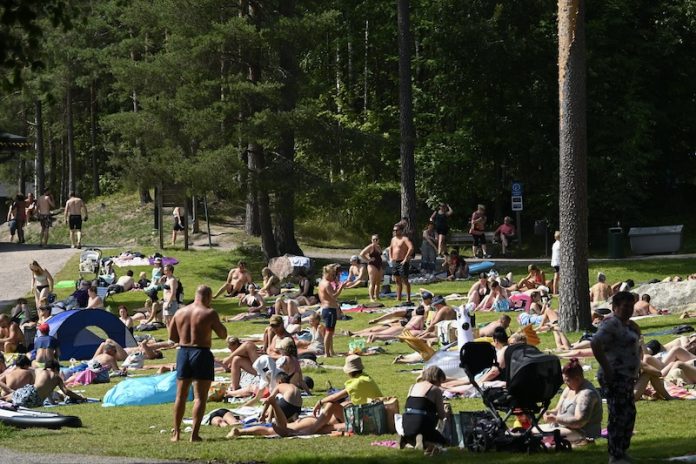 Finlanda thyen rekordin e nxehtësisë me 14 ditë radhazi mbi 30°C