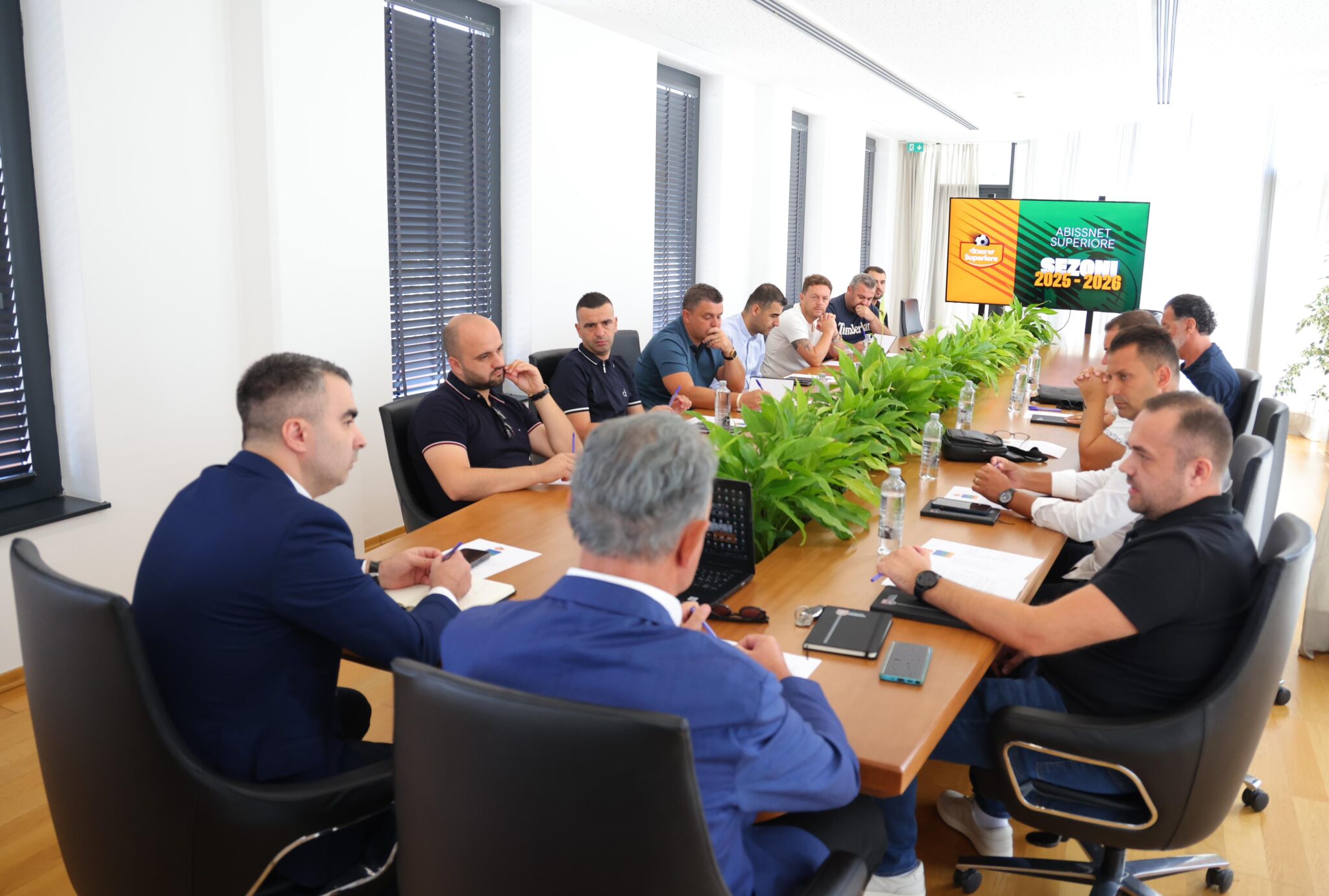 FSHF, konsultim me drejtuesit e klubeve të “Abissnet Superiore” për rishikimin e skemës “Final 4”