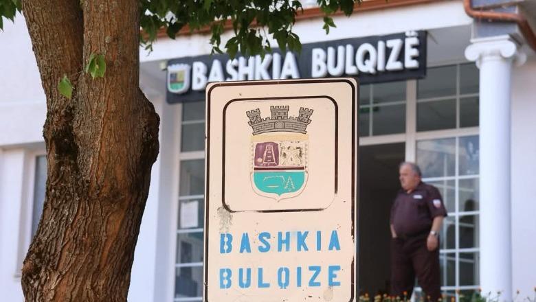 “Furtunë” dorëheqjesh edhe në qarkun e Dibrës, largohen 35 drejtues të Njësive Administrative