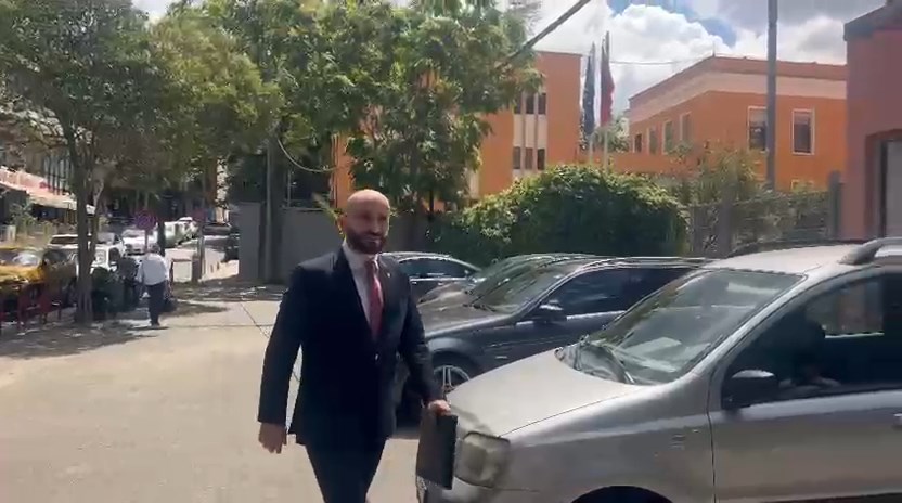 Gara për kreun e BKH, Gledis Nano mbërrin në SPAK: Sot faza e intervistimit