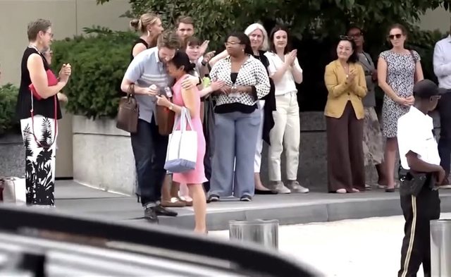 Gazetari nga SHBA tallet me PD: Pse kaq inat me Yurin, diplomati është enë komunikuese, jo burim!