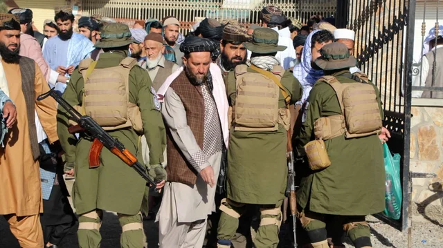 Gjermania kërkon kontakte të drejtpërdrejta me talebanët për të lehtësuar deportimet e kriminelëve afganë