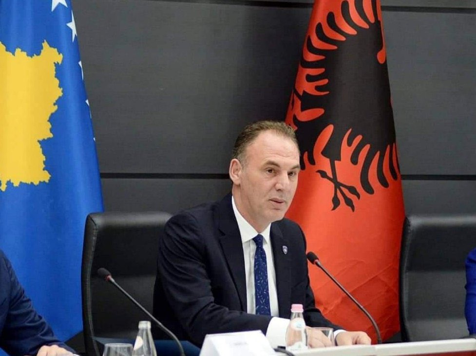 Gjykata detyron KGJK-në t’i paguajë Fatmir Limajt mbi 57 mijë euro dëmshpërblim