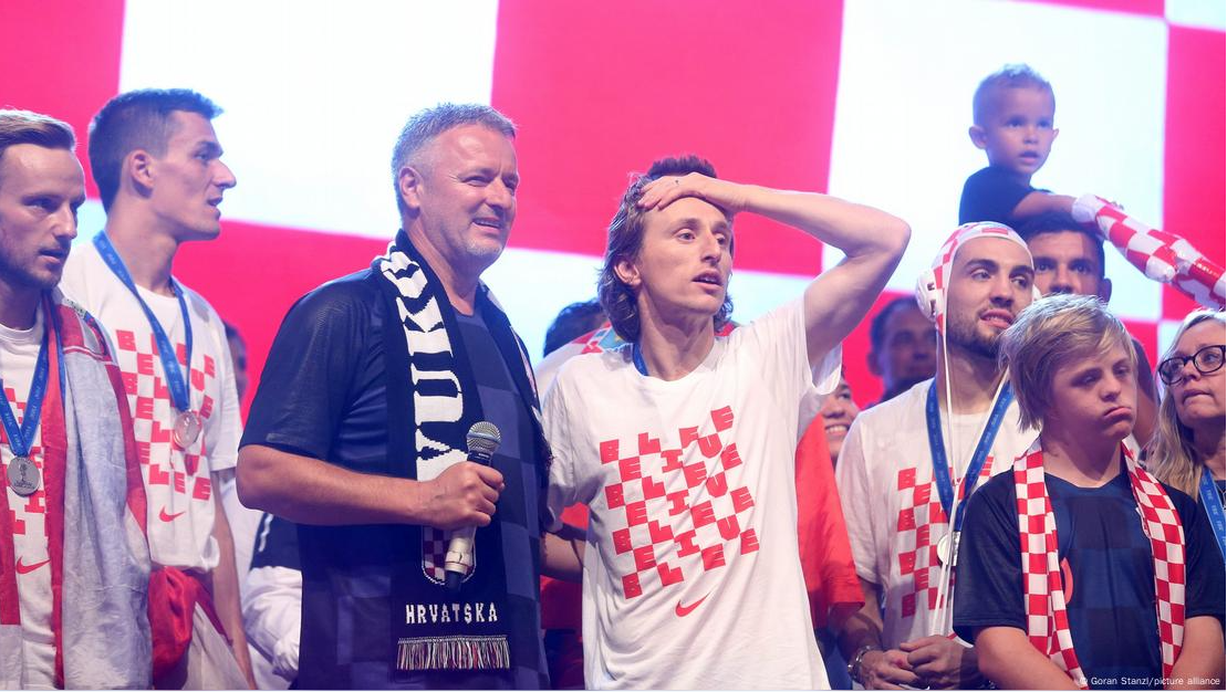 Gjysmë milion njerëz në Kroaci për “Thompson”: Koncerti më i madh në historinë e Evropës, mes lavdërimeve fashiste dhe alarmit për sigurinë