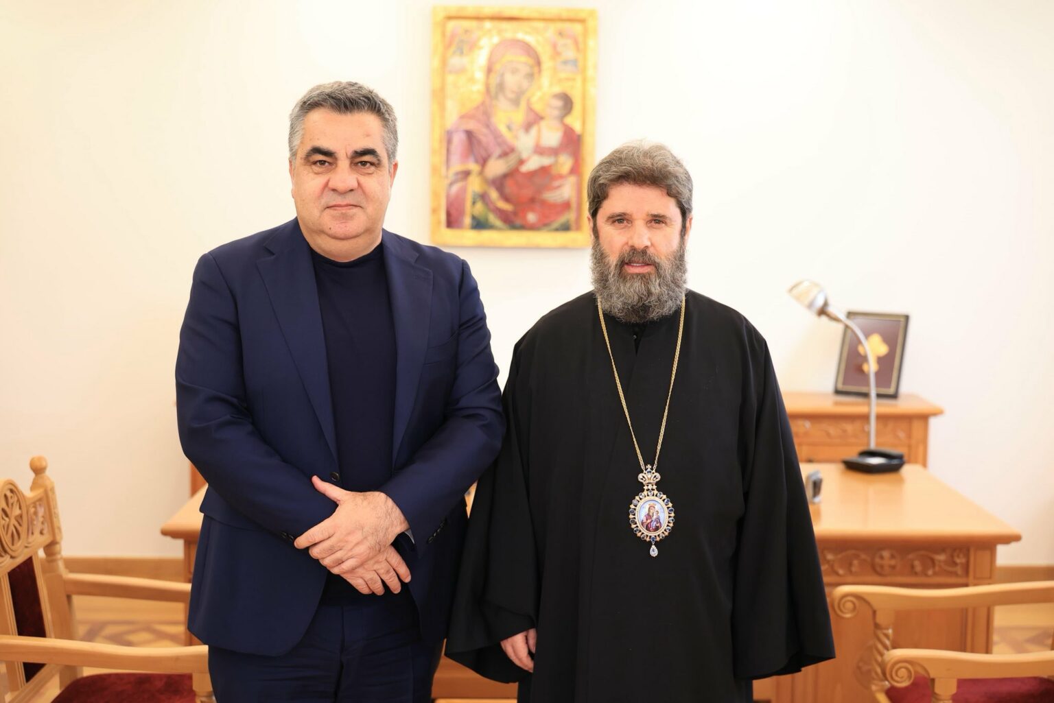 Gonxhja në takim me Kryepeshkopin Joanin: Bashkëpunim për trashëgiminë kulturore dhe çështjet humane