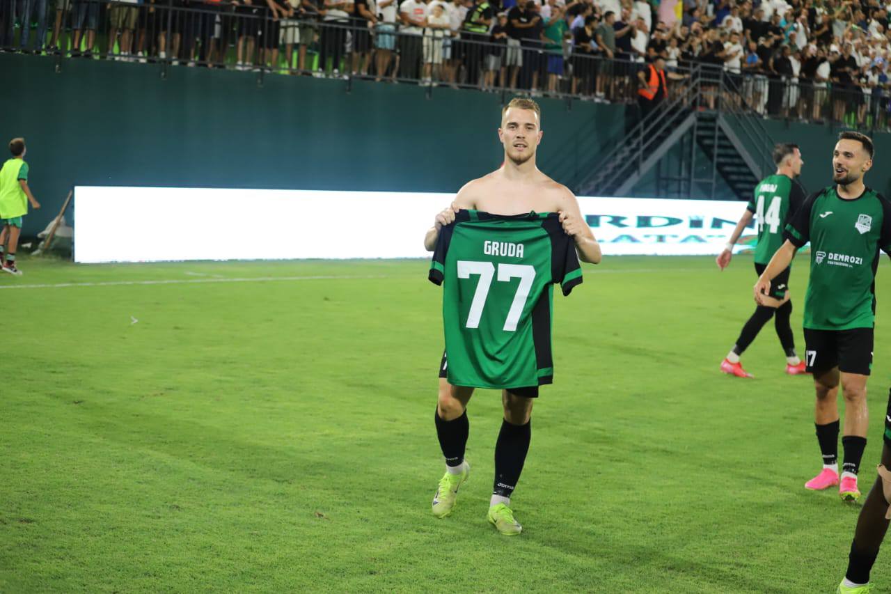 Gruda nderon Egnatian në Champions, natë magjike në Rrogozhinë